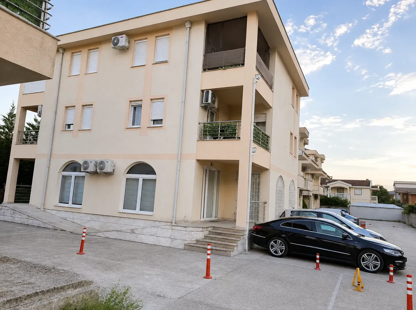 Rent, office space, 110m², Zabjelo, Podgorica
