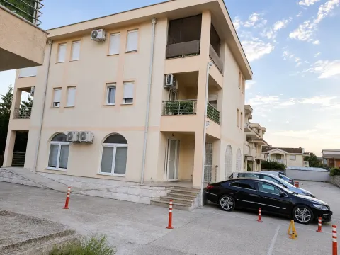 Rent, office space, 110m², Zabjelo, Podgorica - image 9