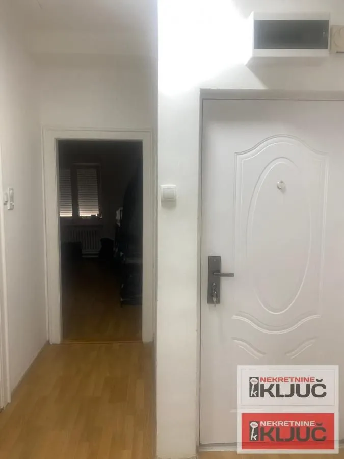 Prodaja, dvosoban stan, 50m², Centar, Novi Sad
