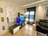 Prodaja, trosoban stan, 100m², Stari Aerodrom, Podgorica - image 3