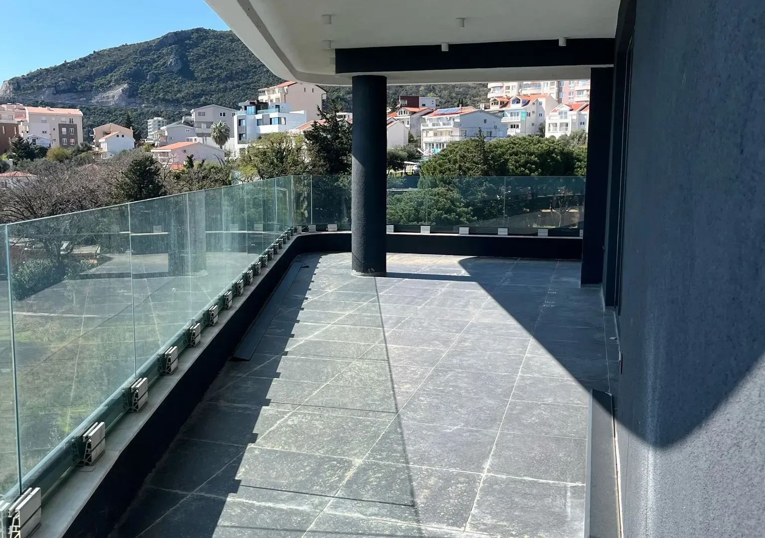 Prodaja, jednosoban stan, 78m², Bečići, Budva
