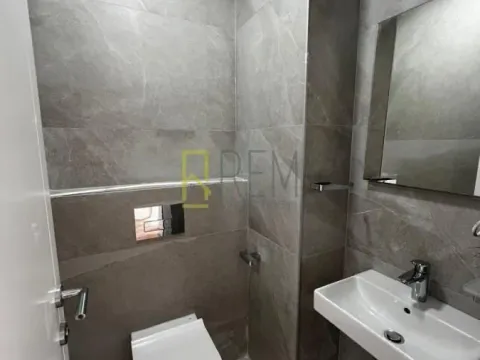 Prodaja, dvosoban stan, 71m², Central Point, Podgorica - image 7