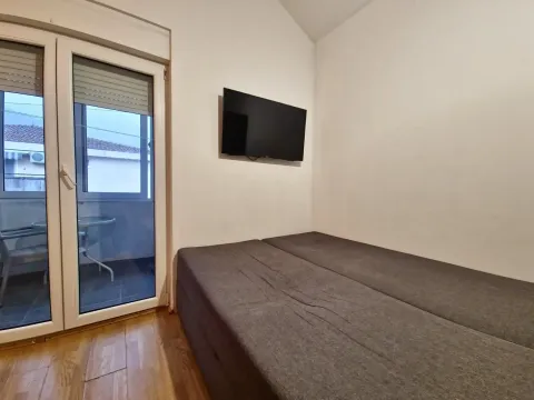 Rent, studio apartment, 30m², Budva, Crna Gora - image 8