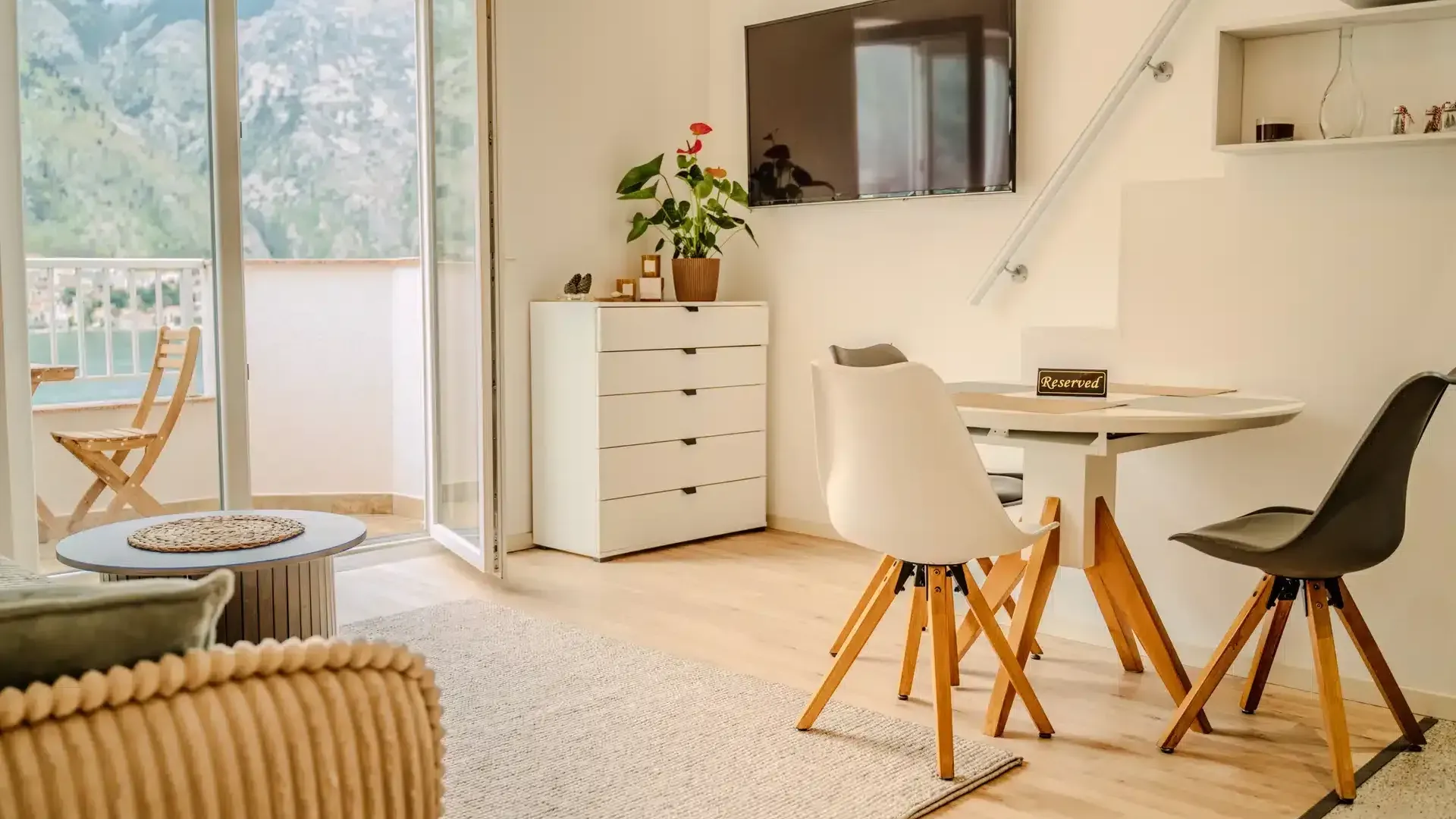 Prodaja, dvosoban stan, 50m², Muo, Kotor