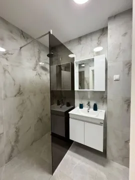 Izdavanje, jednosoban stan, 55m², Rozino, Budva - image 9