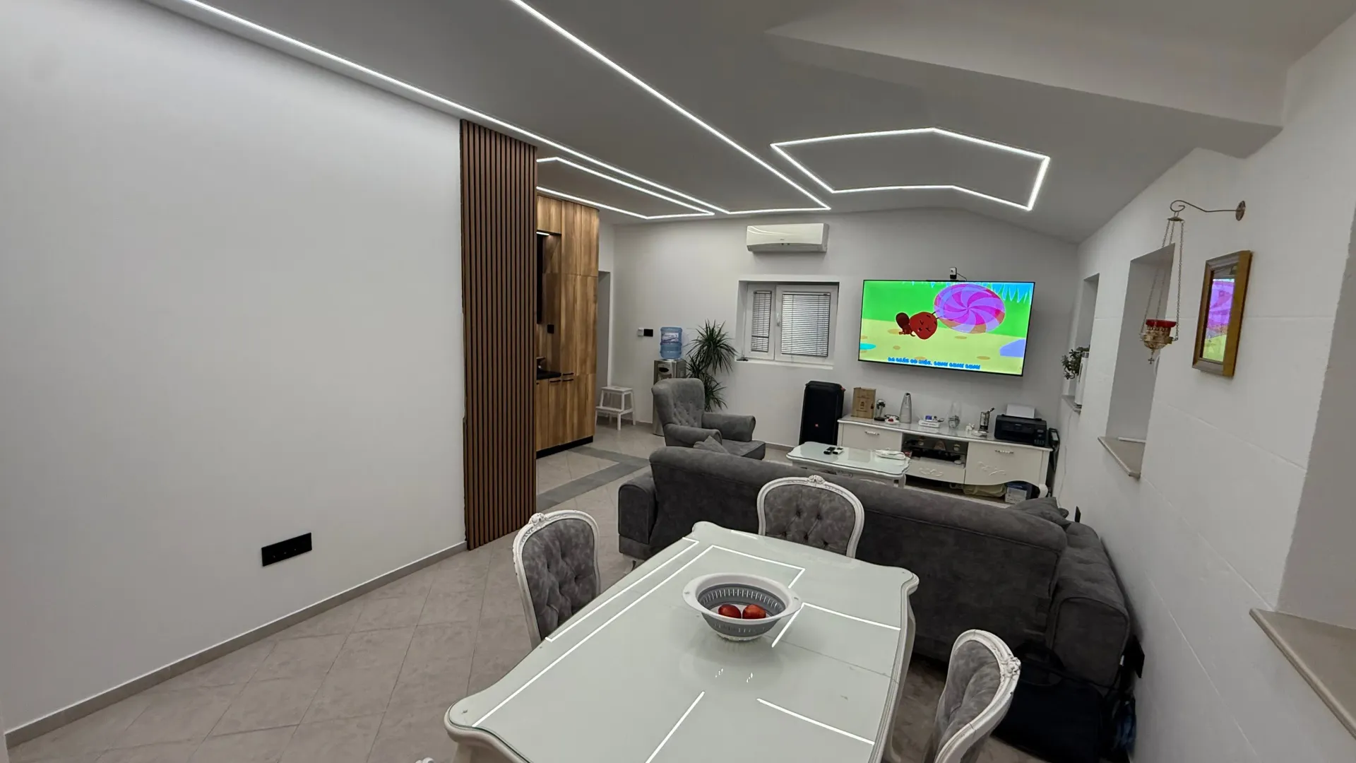 Sale, two bedroom apartment, 60m², Krnjaca, Palilula Sve Podlokacije
