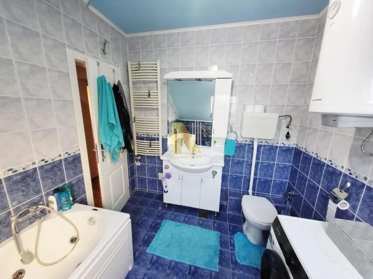Prodaja, trosoban stan, 77m², Telep, Novi Sad Sve Podlokacije