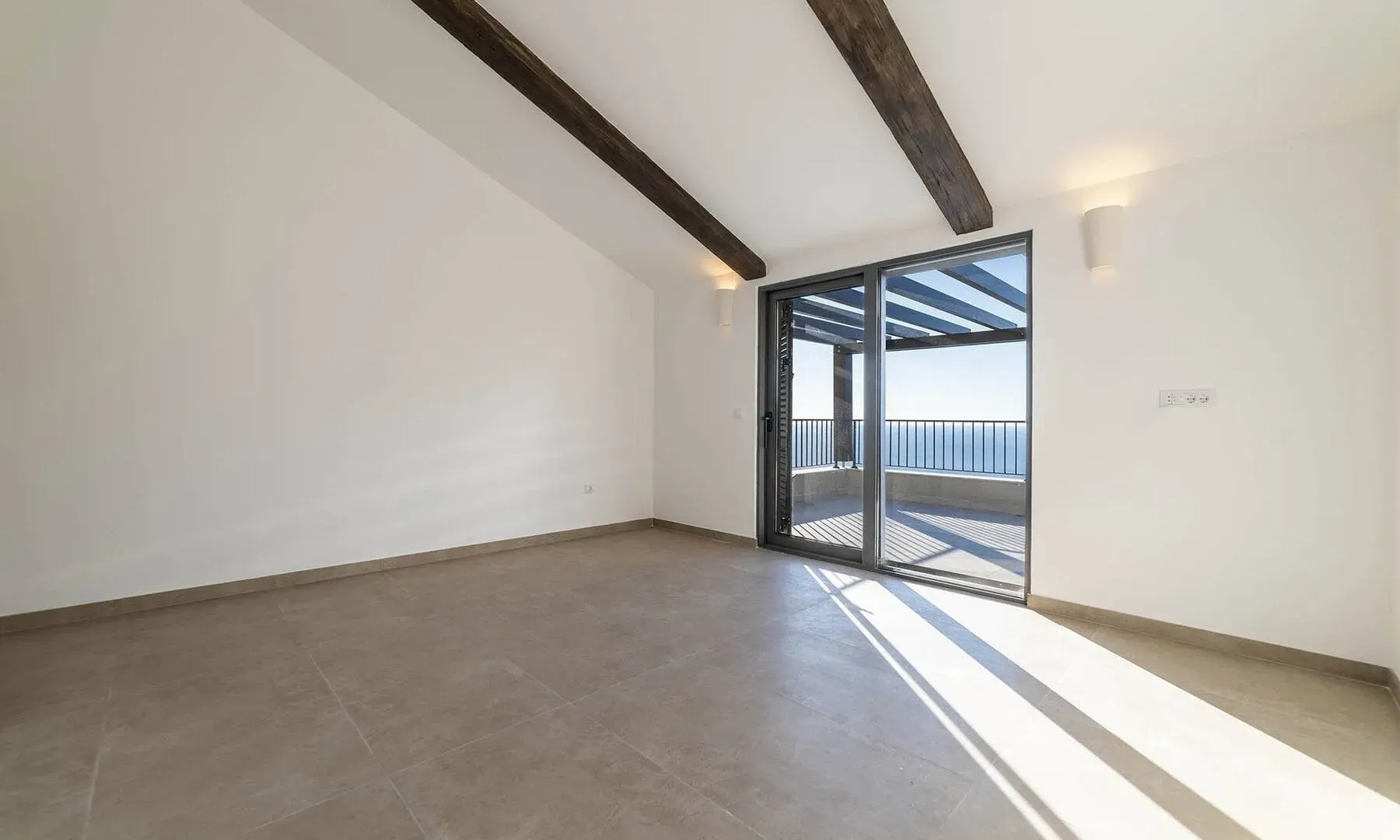 Sale, house, 420m², Blizikuće, Budva