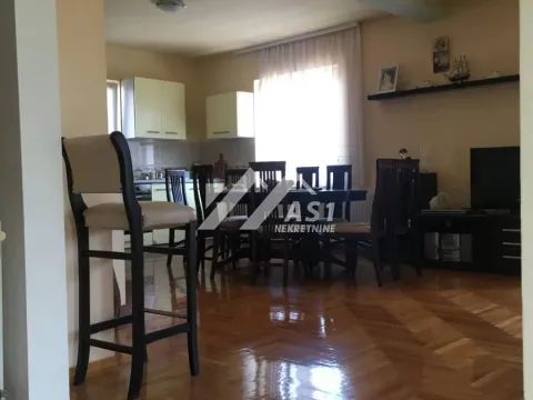 Prodaja, kuća, 250m², Paragovo, Petrovaradin - image 6