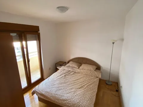 Rent, two bedroom apartment, 50m², Stari Aerodrom, Podgorica - image 4