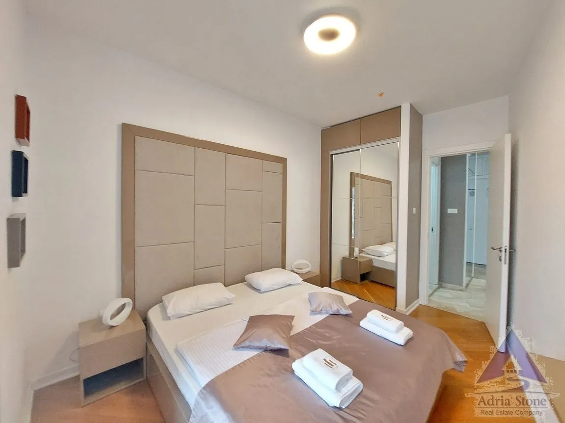 Sale, one bedroom apartment, 64m², Centar, Budva