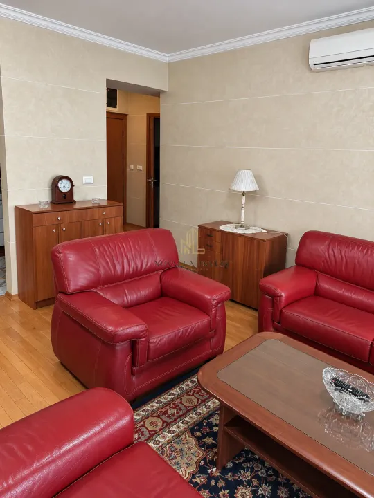 Izdavanje, jednosoban stan, 56m², Centar, Podgorica