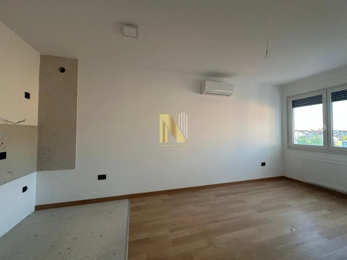 Izdavanje, jednosoban stan, 35m², Grbavica, Novi Sad Sve Podlokacije