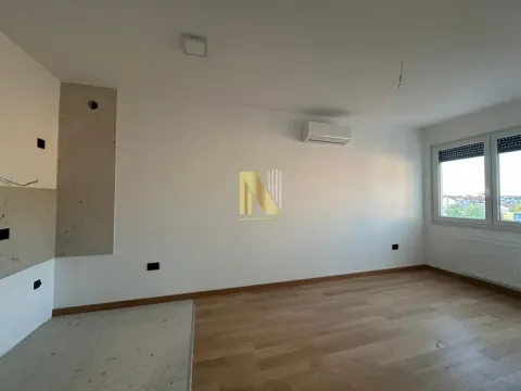 Izdavanje, jednosoban stan, 35m², Grbavica, Novi Sad Sve Podlokacije - image 3