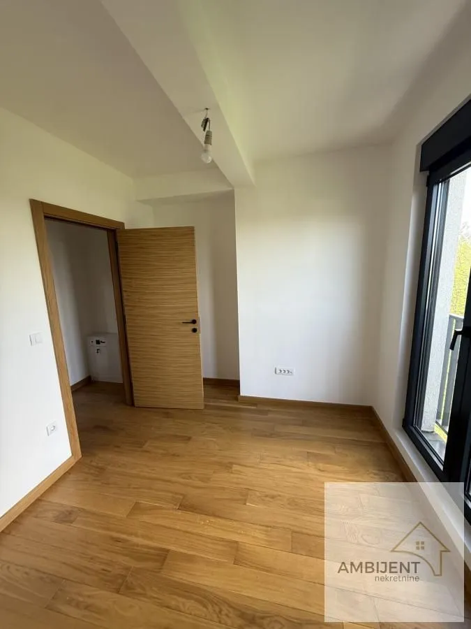 Prodaja, dvosoban stan, 51m², Surčin, Beograd