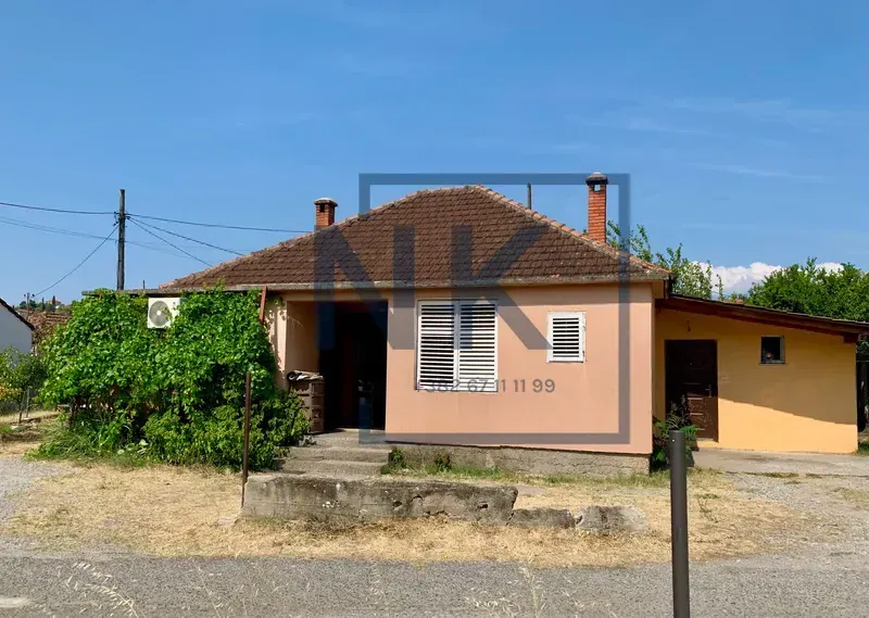 Prodaja, plac, 1050m², Zabjelo, Podgorica