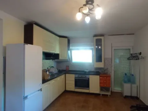 Prodaja, kuća, 53m², Šušanj, Bar