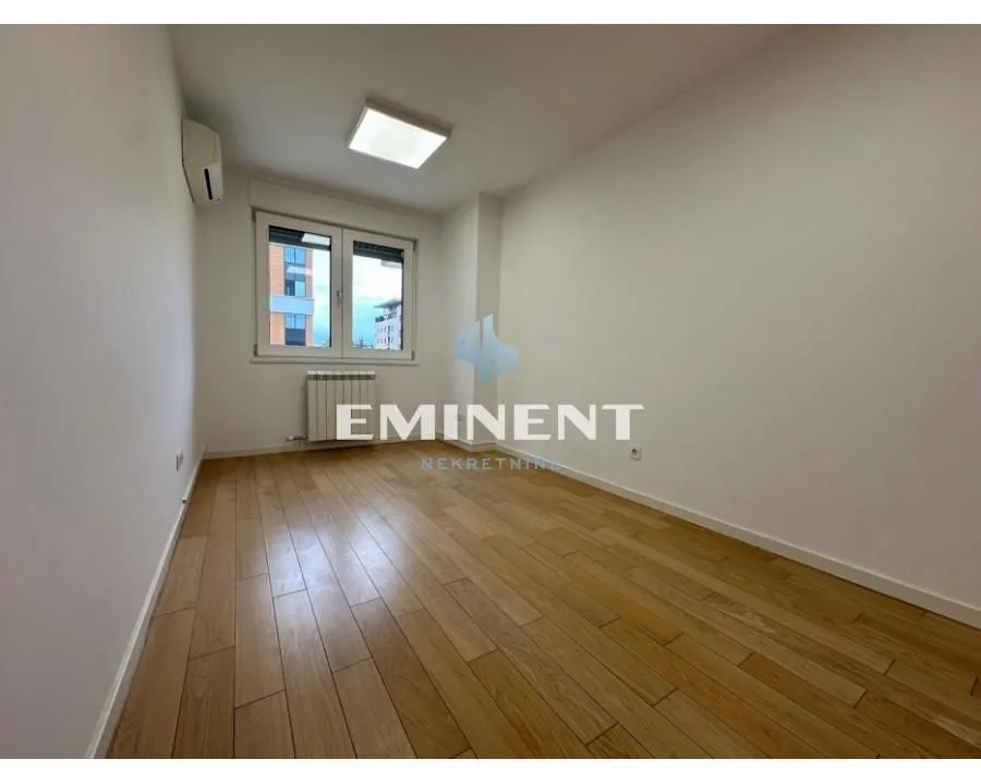 Rent, three bedroom apartment, 69m², Novi Beograd Blok 67, Novi Beograd Sve Podlokacije