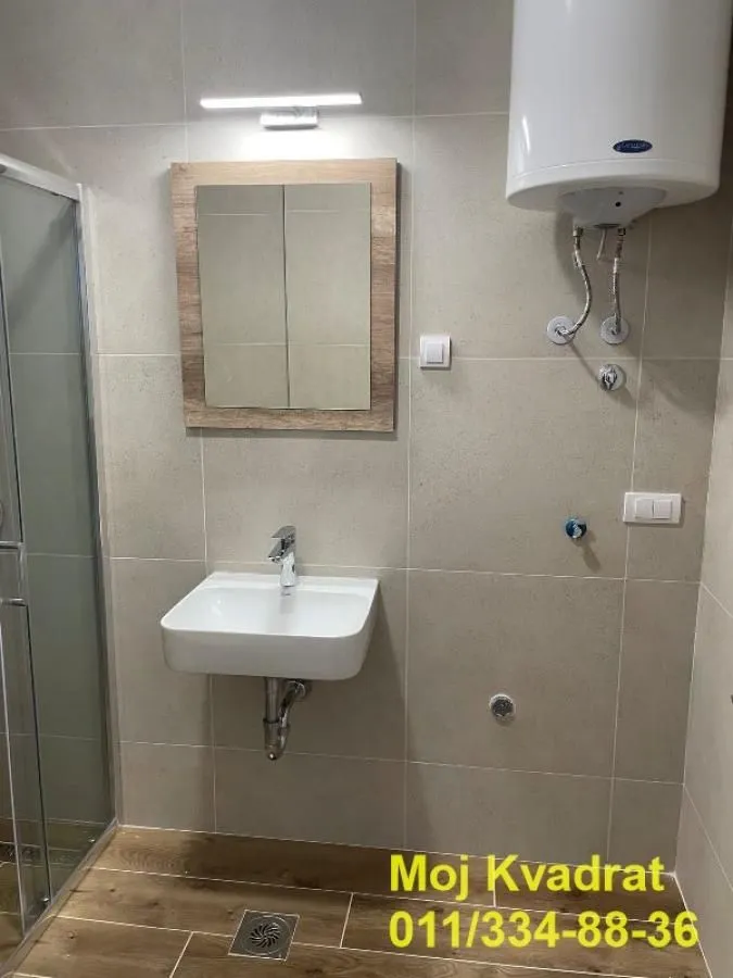 Izdavanje, dvosoban stan, 46m², Višnjička Banja, Palilula Sve Podlokacije