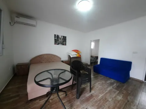 Izdavanje, garsonjera, 25m², Ilino, Bar - image 2