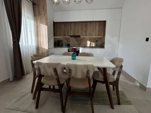 Rent, two bedroom apartment, 90m², Seljanovo, Tivat - image 4