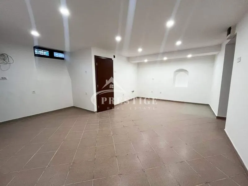 Prodaja, dvosoban stan, 47m², Centar, Podgorica
