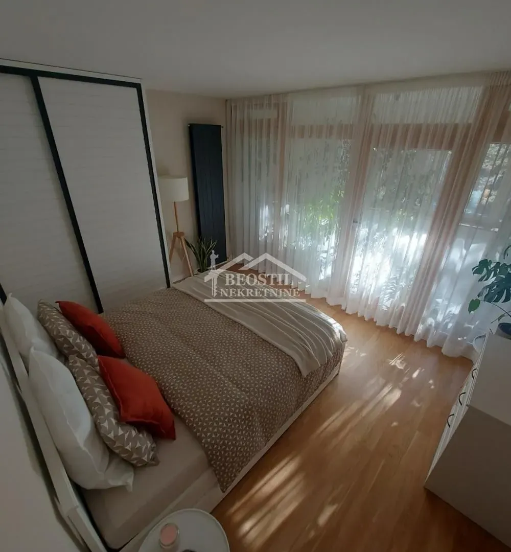 Sale, three bedroom apartment, 74m², Višnjička Banja, Palilula Sve Podlokacije