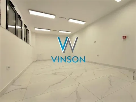 Izdavanje, poslovni prostor, 147m², Centar, Novi Sad - image 19