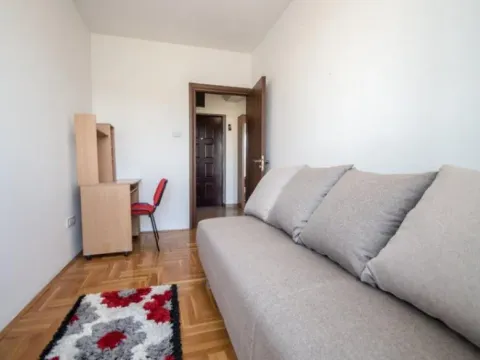 Rent, two bedroom apartment, 60m², City Kvart, Podgorica - image 8
