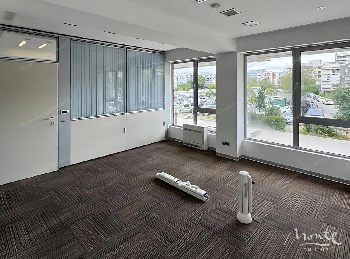 Sale, office space, 80m², Podgorica, Crna Gora