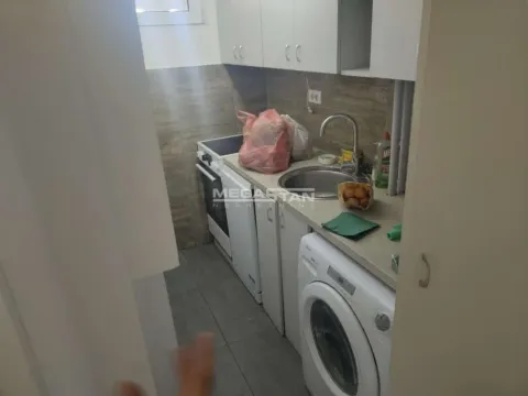 Rent, two bedroom apartment, 40m², Stari Grad, Beograd - image 3