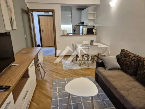 Izdavanje, jednosoban stan, 39m², Bulevar Oslobodjenja, Novi Sad Sve Podlokacije - image 5