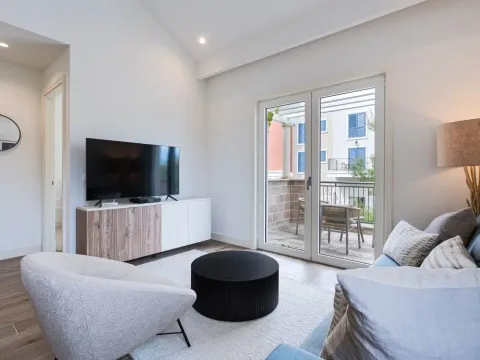 Prodaja, jednosoban stan, 56m², Luštica Bay, Tivat - image 3
