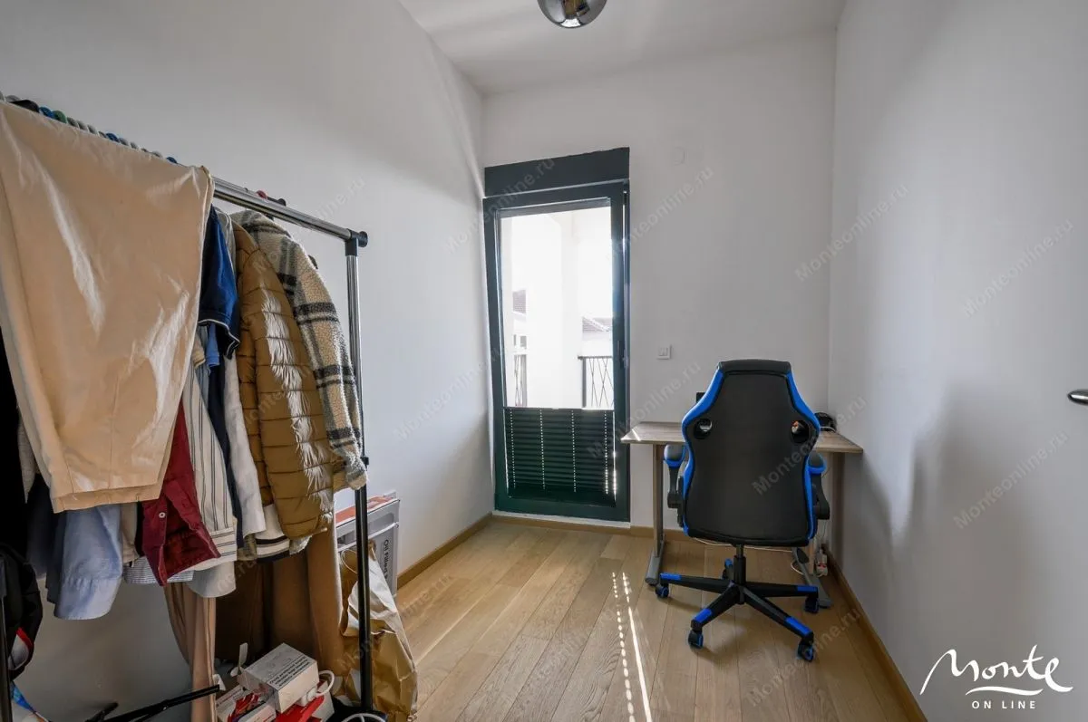 Prodaja, dvosoban stan, 73m², Tivat, Crna Gora