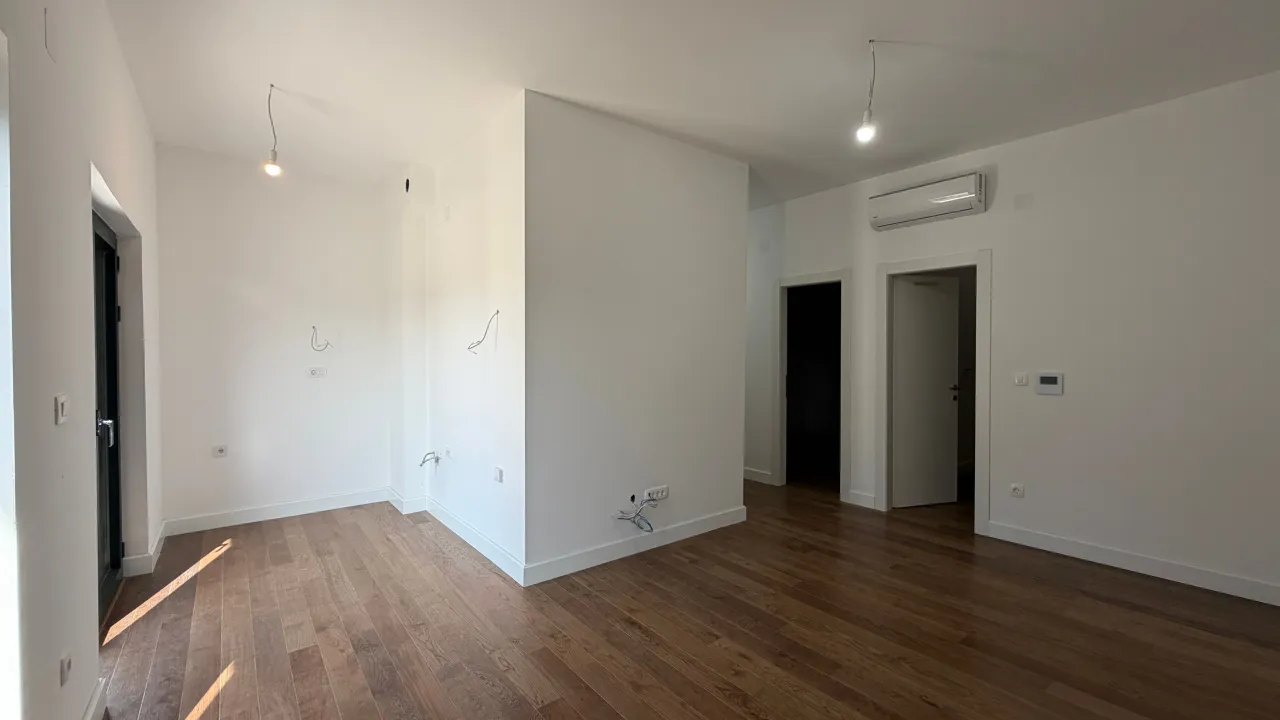 Sale, two bedroom apartment, 60m², Dumidran, Tivat