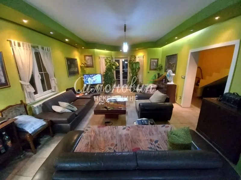 Sale, house, 167m², Ledine, Beograd