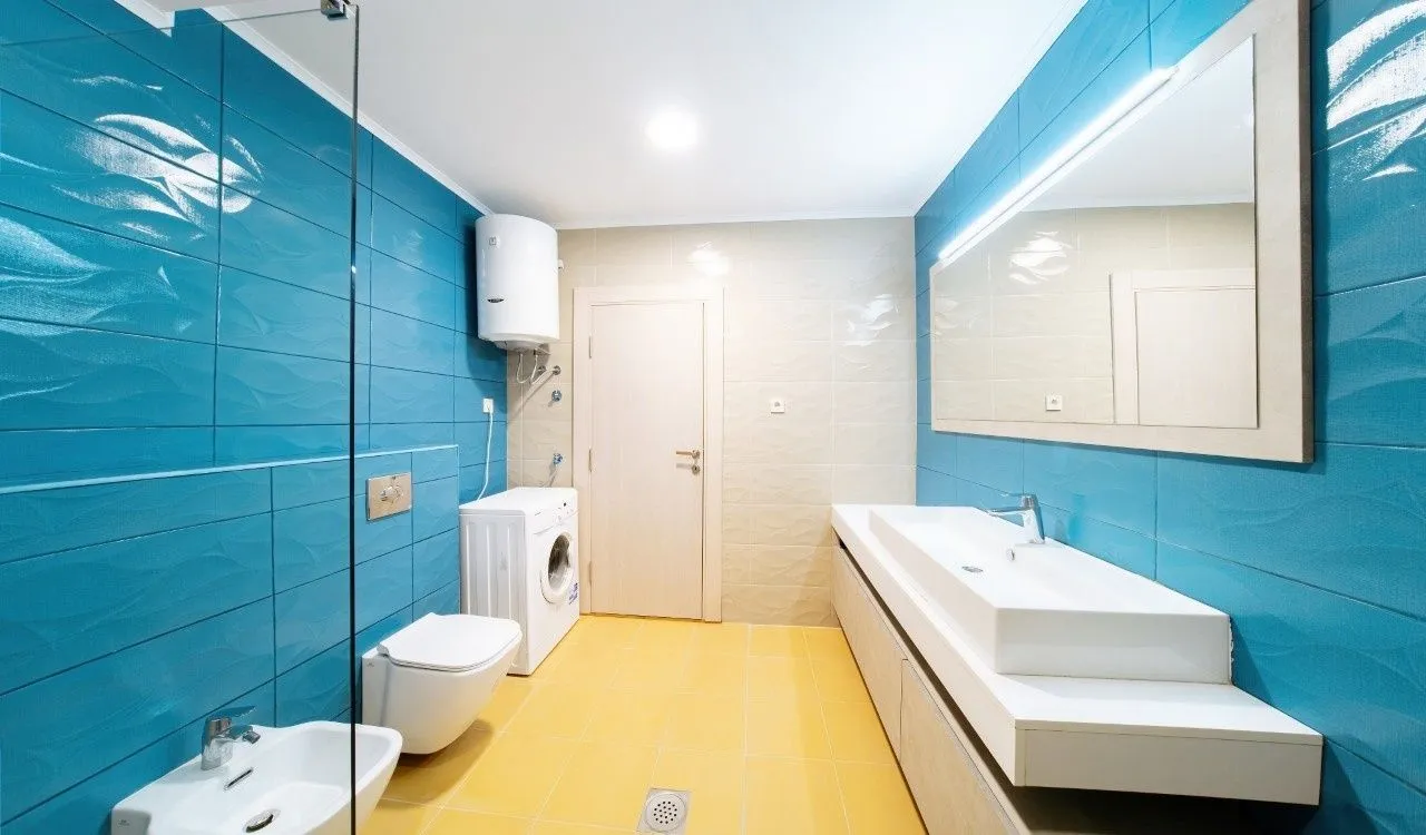 Sale, three bedroom apartment, 233m², Bečići, Budva