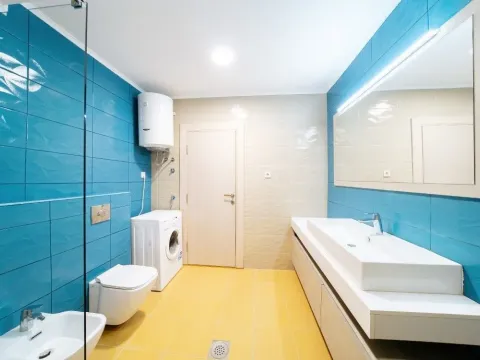 Sale, three bedroom apartment, 233m², Bečići, Budva - image 11