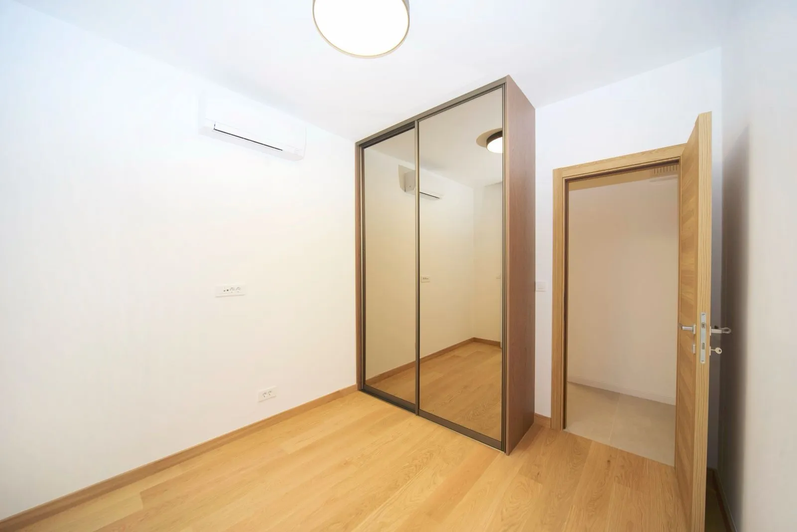 Rent, three bedroom apartment, 104m², City Kvart, Podgorica
