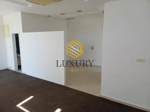 Rent, office space, 52m², Zabjelo, Podgorica - image 1