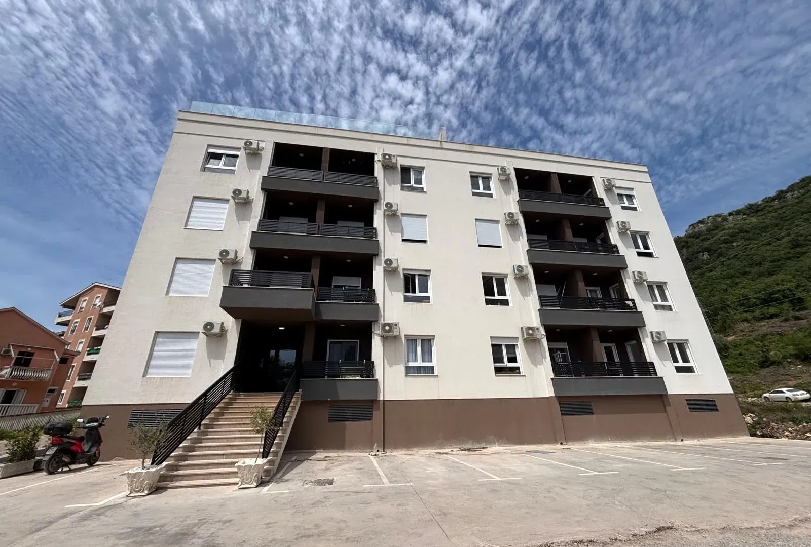 Sale, one bedroom apartment, 46m², Lazi, Budva