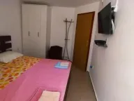 Izdavanje, kuća, 170m², Kostanjica, Kotor - image 16