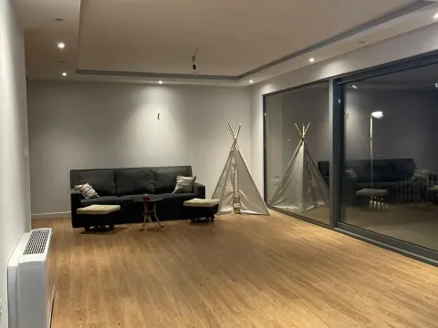 Rent, house, 300m², Vranići, Podgorica - image 11
