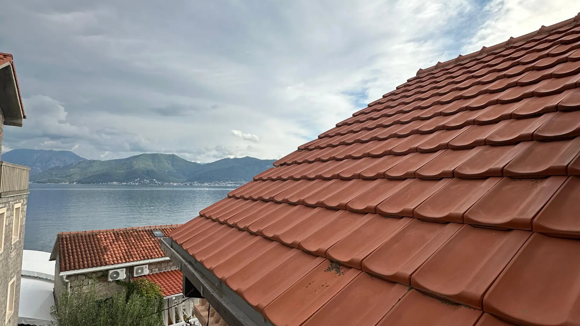 Prodaja, kuća, 180m², Krašići, Tivat