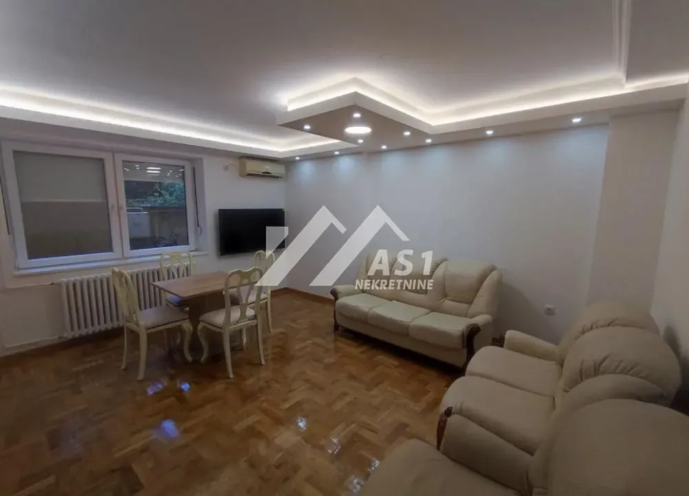 Izdavanje, dvosoban stan, 45m², Podbara, Novi Sad Sve Podlokacije