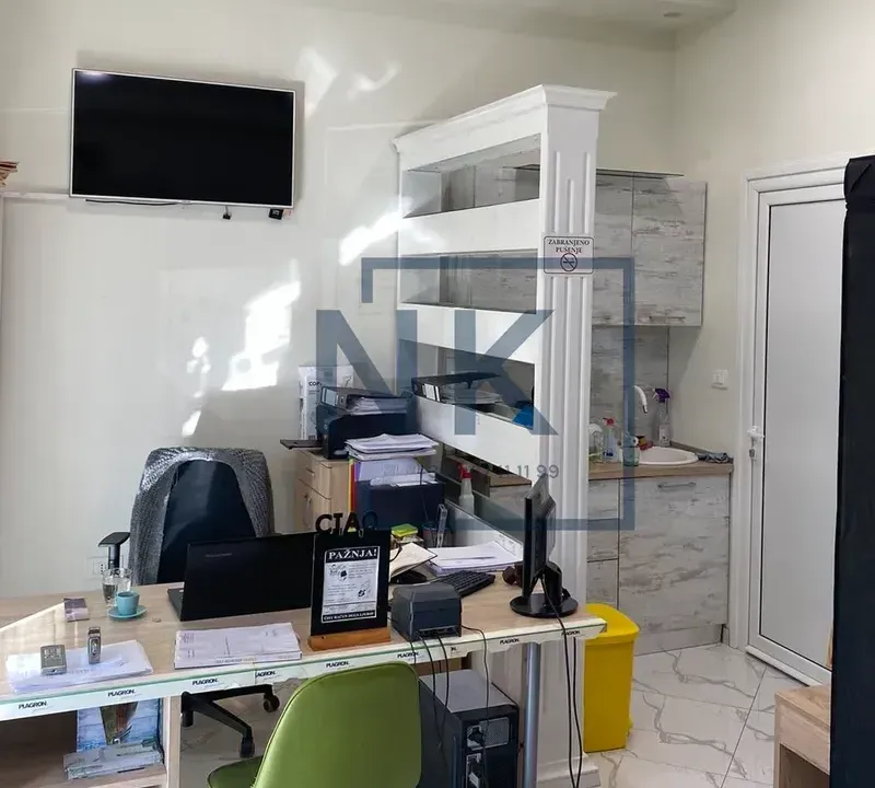 Prodaja, poslovni prostor, 101m², Blok 9, Podgorica