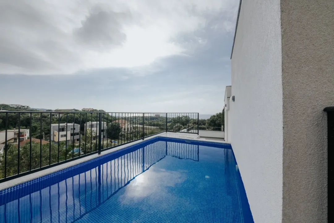 Sale, house, 250m², Utjeha, Bar