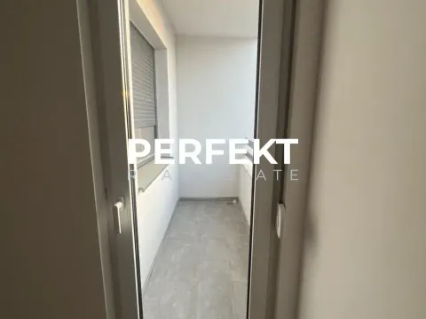 Sale, three bedroom apartment, 80m², Pančevo, Srbija - image 9