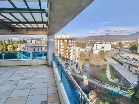 Izdavanje, dvosoban stan, 120m², Centar, Podgorica - image 9