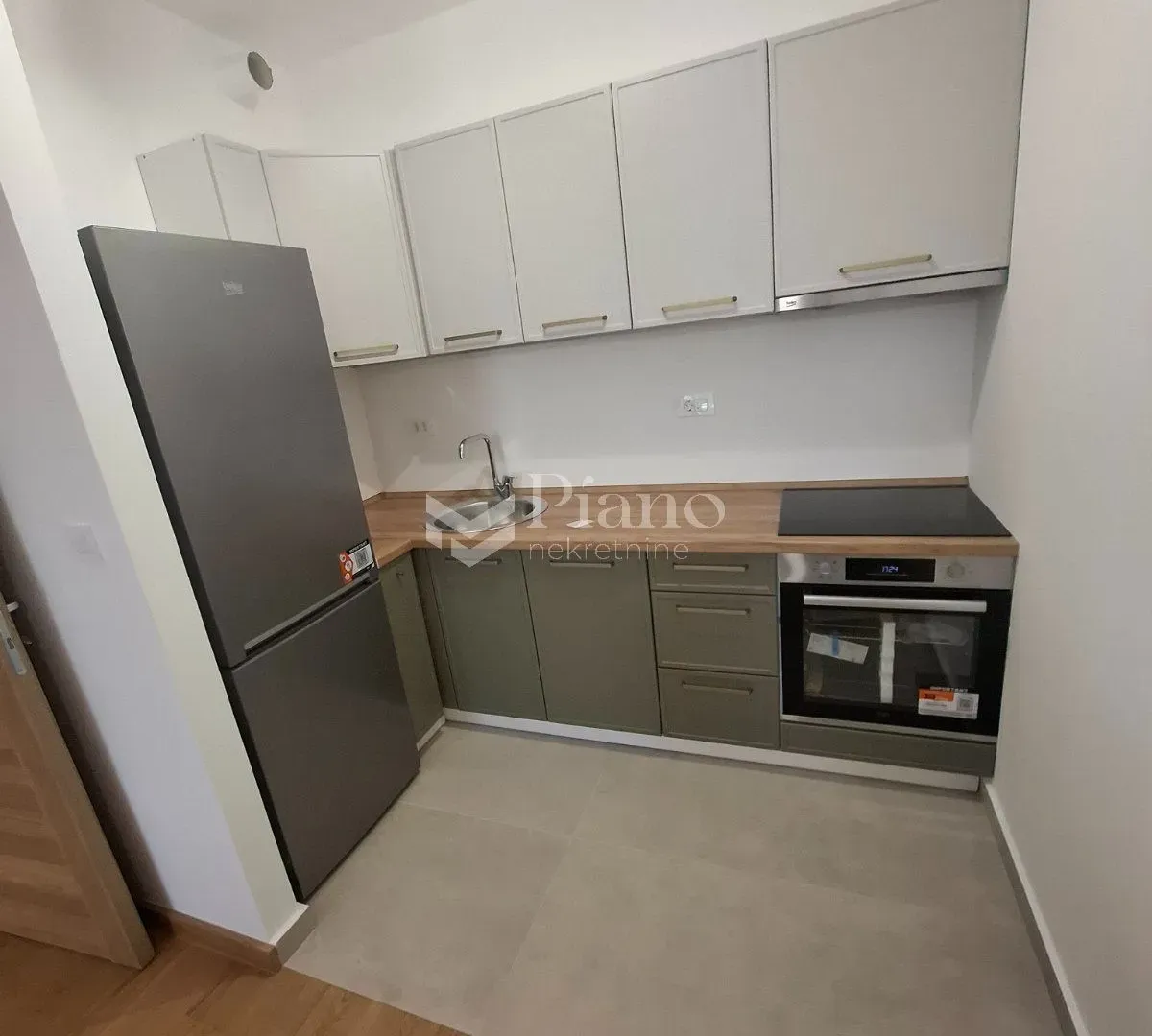 Izdavanje, jednosoban stan, 45m², City Kvart, Podgorica